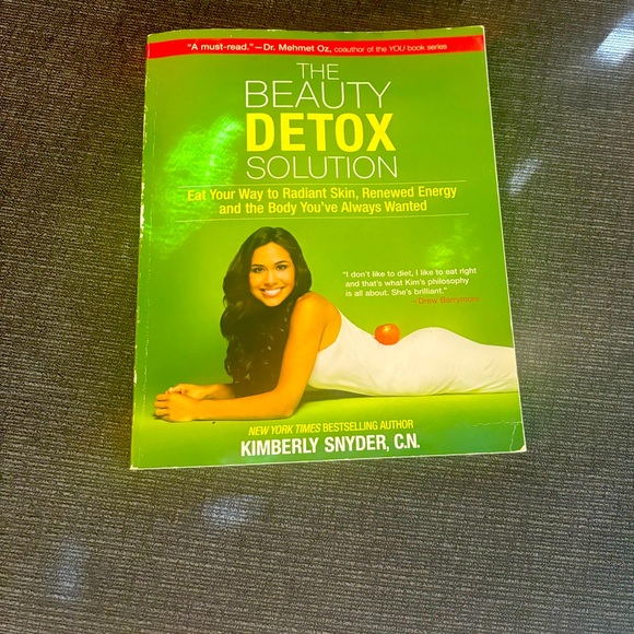 The Beauty Detox Solution - Picture 1 of 2